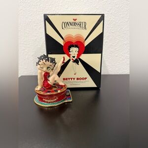New in box Connoisseur Betty Boop Figurine Roulette Anyone